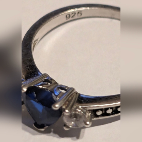 Vintage Lab Spinel Heart Cz Accent Ring Size 7.75 - Picture 4 of 6